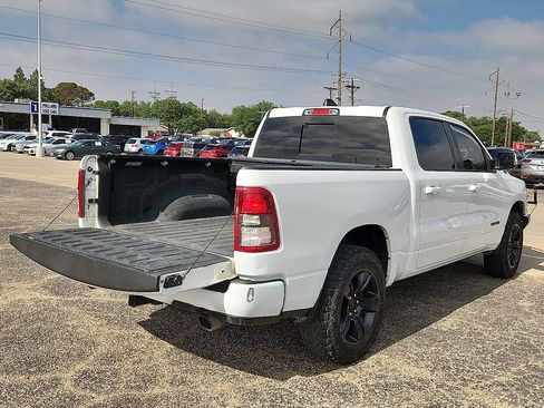 Used 2020 RAM 1500 Big Horn AWD/4WD image 3