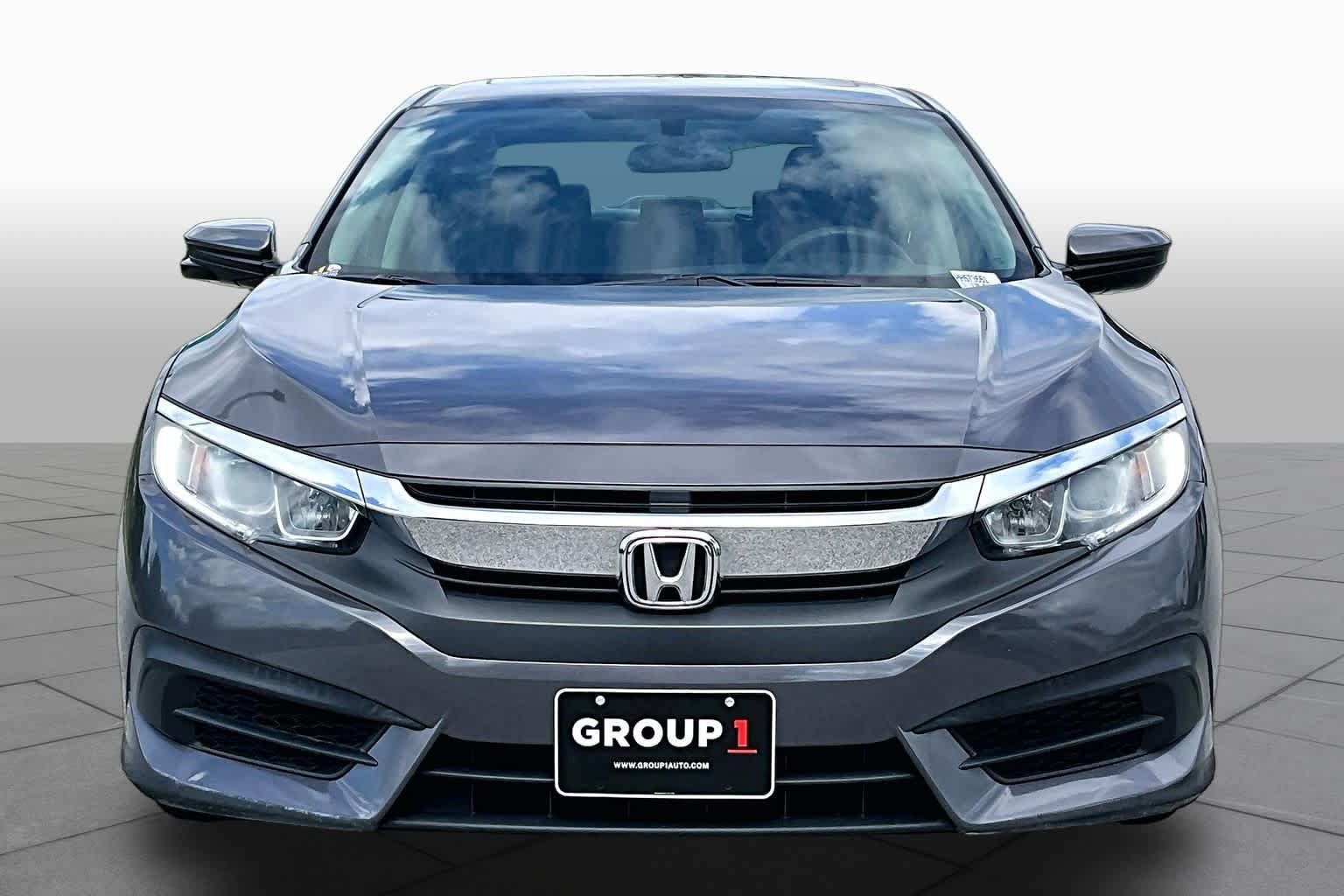 Used 2017 Honda Civic EX image 4