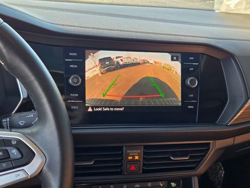 Used 2024 Volkswagen Jetta SEL image 24