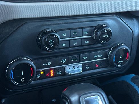 Used 2022 Ford Bronco Wildtrak image 22