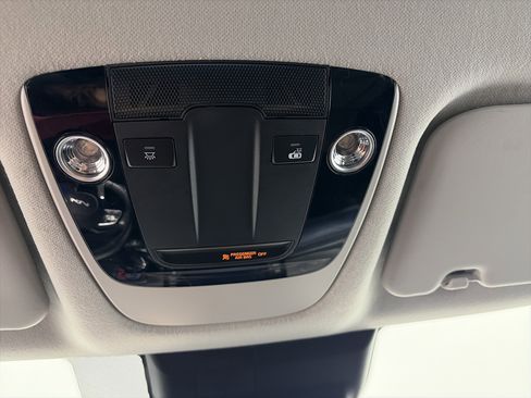 Used 2023 Kia Seltos S image 27