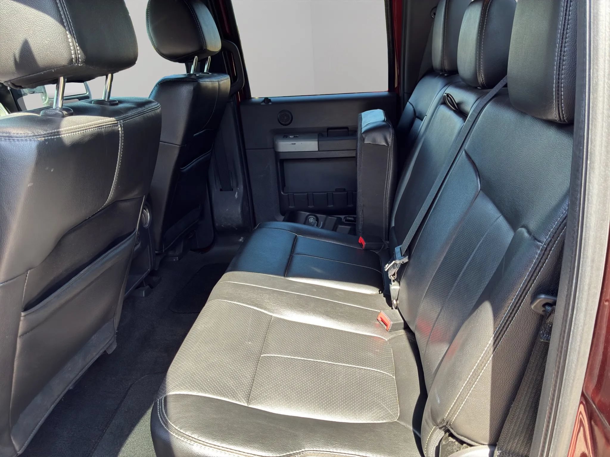 Used 2016 Ford F250 Lariat w/ Lariat Ultimate Package AWD/4WD image 17