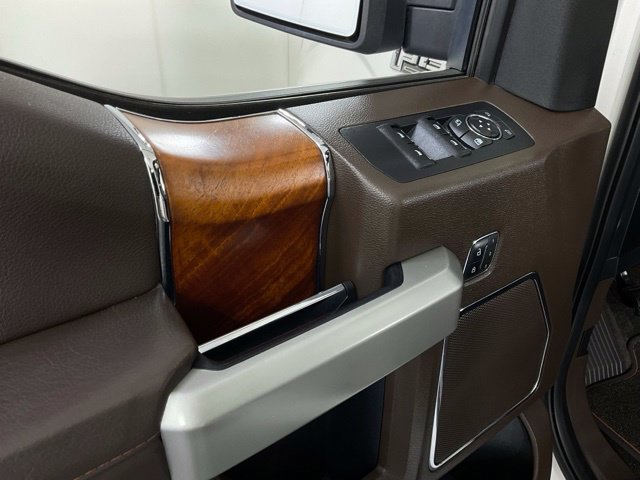 Used 2016 Ford F150 King Ranch w/ Equipment Group 601A Luxury AWD/4WD image 29