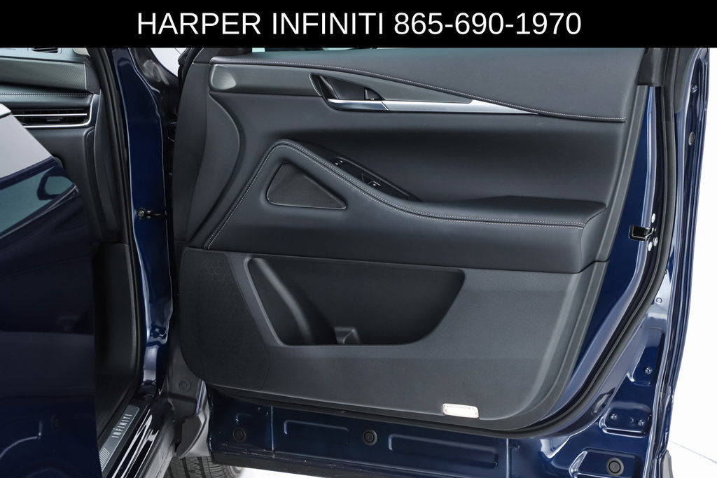 Used 2026 INFINITI QX60 Pure w/ Cargo Package FWD image 32