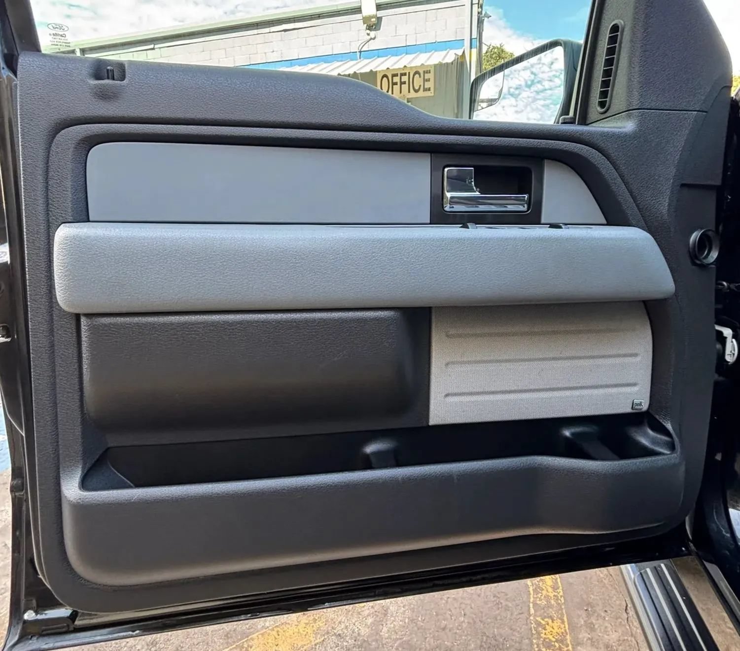 Used 2014 Ford F150 STX w/ Equipment Group 201A Mid AWD/4WD image 19