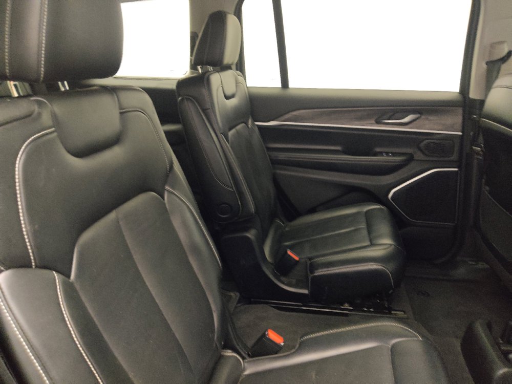 Used 2021 Jeep Grand Cherokee L Limited AWD/4WD image 19
