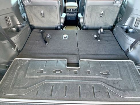 Used 2025 Honda Pilot TrailSport image 24