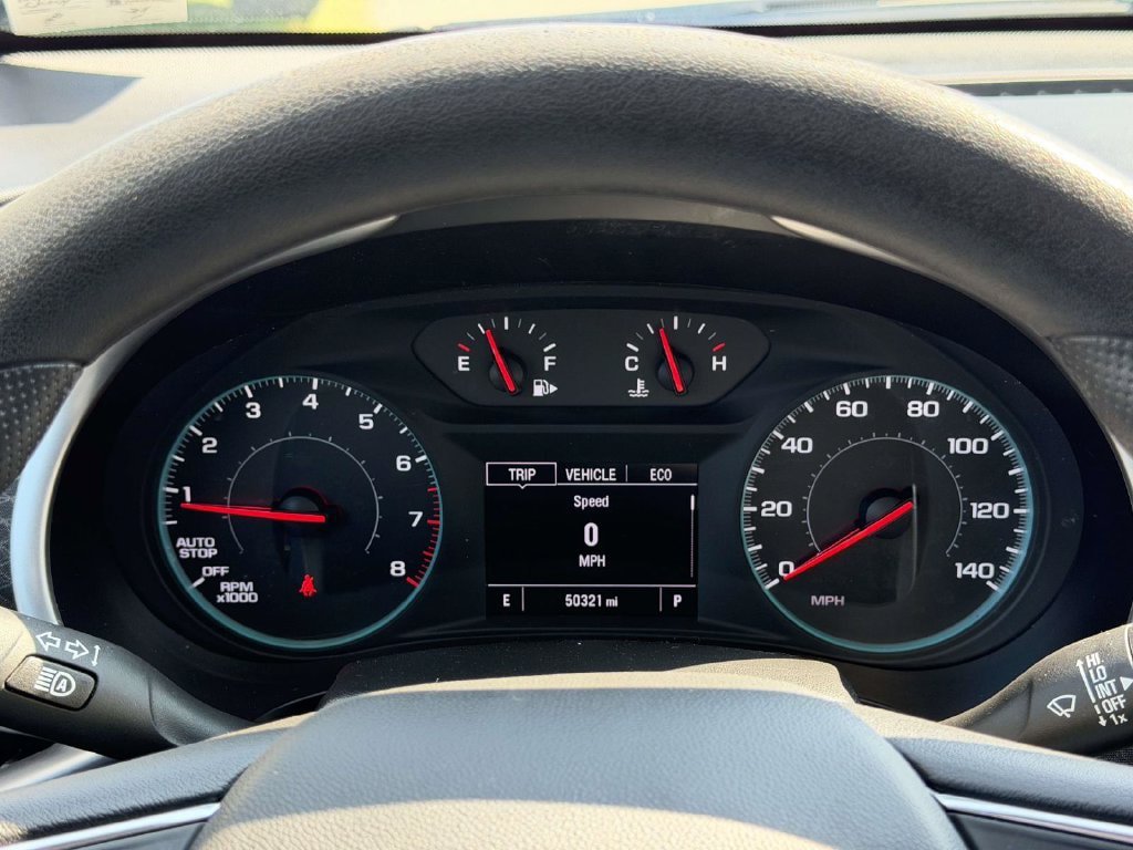 Used 2025 Chevrolet Malibu LT FWD image 11