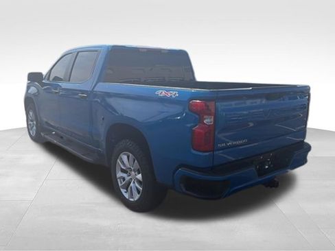 Certified 2022 Chevrolet Silverado 1500 Custom AWD/4WD image 3