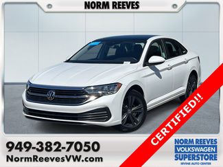 Used 2024 Volkswagen Jetta SE w/ Panoramic Sunroof Package 360° Tour