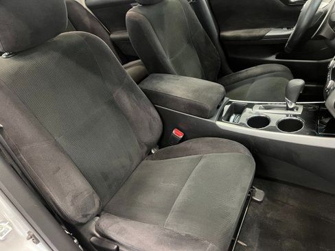 Used 2013 Nissan Altima 3.5 SV image 15