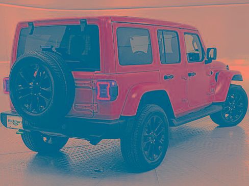 Used 2023 Jeep Wrangler Unlimited Sahara w/ Cold Weather Group image 3