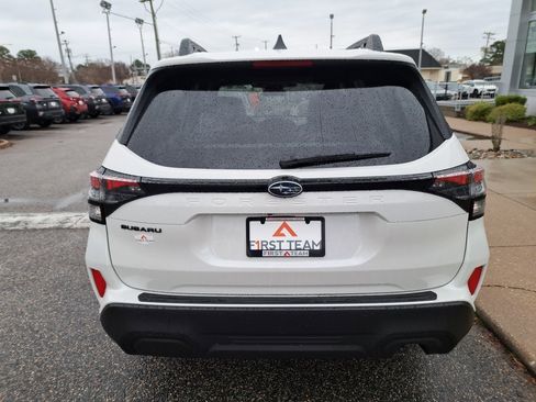 New 2025 Subaru Forester Premium image 5