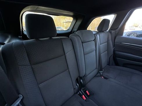 Used 2019 Jeep Grand Cherokee Laredo image 34