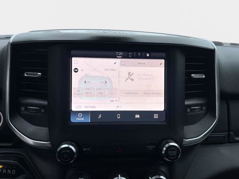 Used 2024 RAM 2500 Big Horn image 24