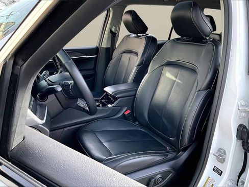 Certified 2022 Jeep Grand Cherokee L Limited image 22