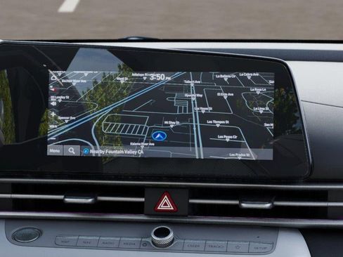 New 2026 Hyundai Elantra Limited image 13