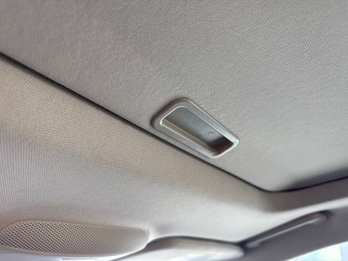 Used 2020 Ford Fusion Titanium FWD image 9