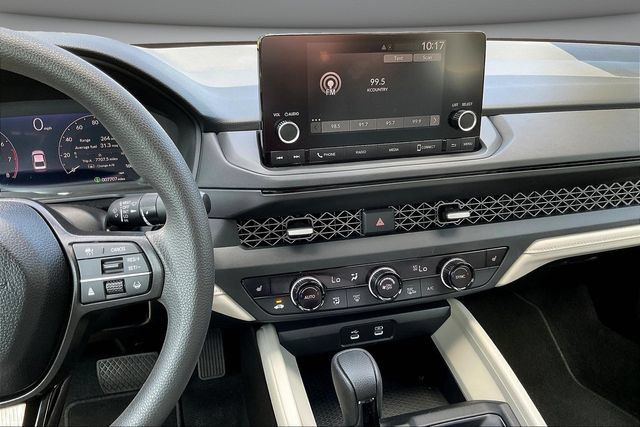 Certified 2025 Honda Accord SE image 11