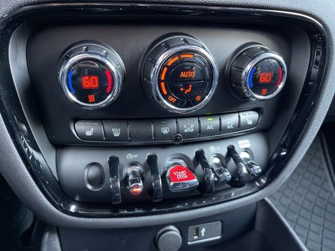 Used 2020 MINI Cooper Clubman S w/ Premium Package image 16