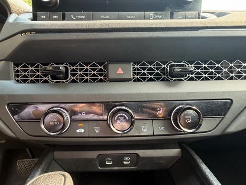 Used 2024 Honda Accord LX image 35