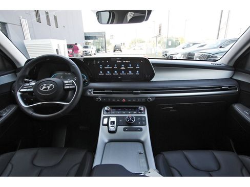 Certified 2025 Hyundai Palisade SEL AWD/4WD image 11