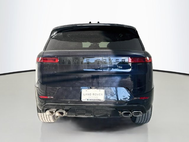 New 2027 Land Rover Range Rover Sport Dynamic SE AWD/4WD image 6