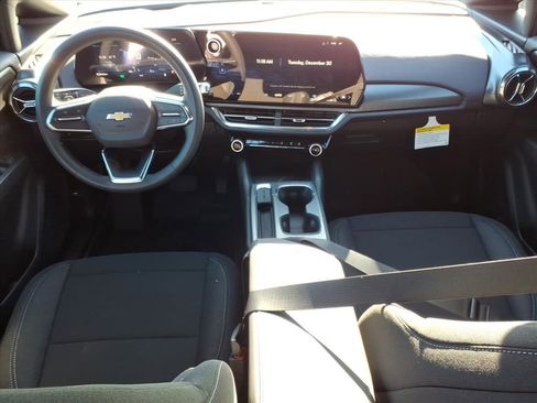 New 2026 Chevrolet Equinox EV LT image 20