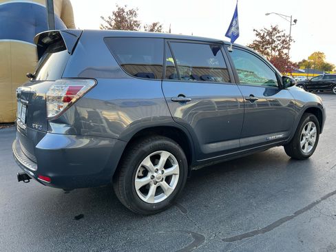 Used 2014 Toyota RAV4 EV image 6