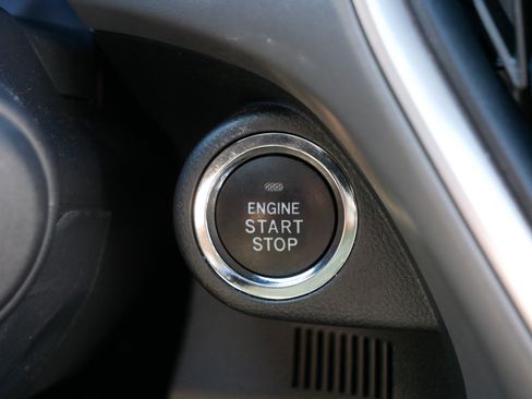 Used 2025 Subaru Crosstrek 2.0i Premium AWD/4WD image 29