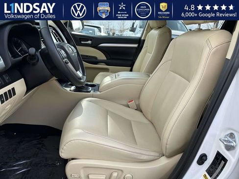 Used 2019 Toyota Highlander XLE image 8