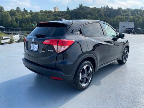 Used 2018 Honda HR-V EX image 8