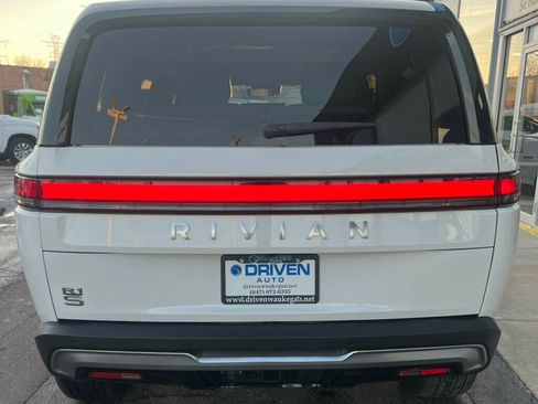 Used 2025 Rivian R1S Adventure image 5