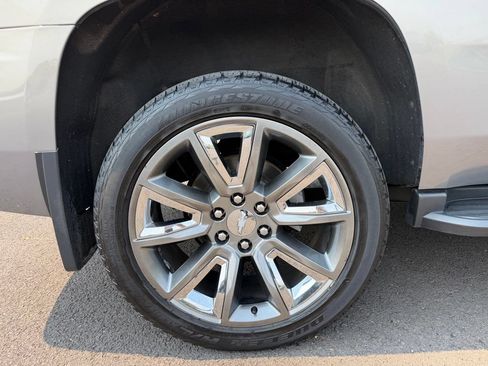 Used 2018 Chevrolet Tahoe LT w/ Luxury Package AWD/4WD image 10