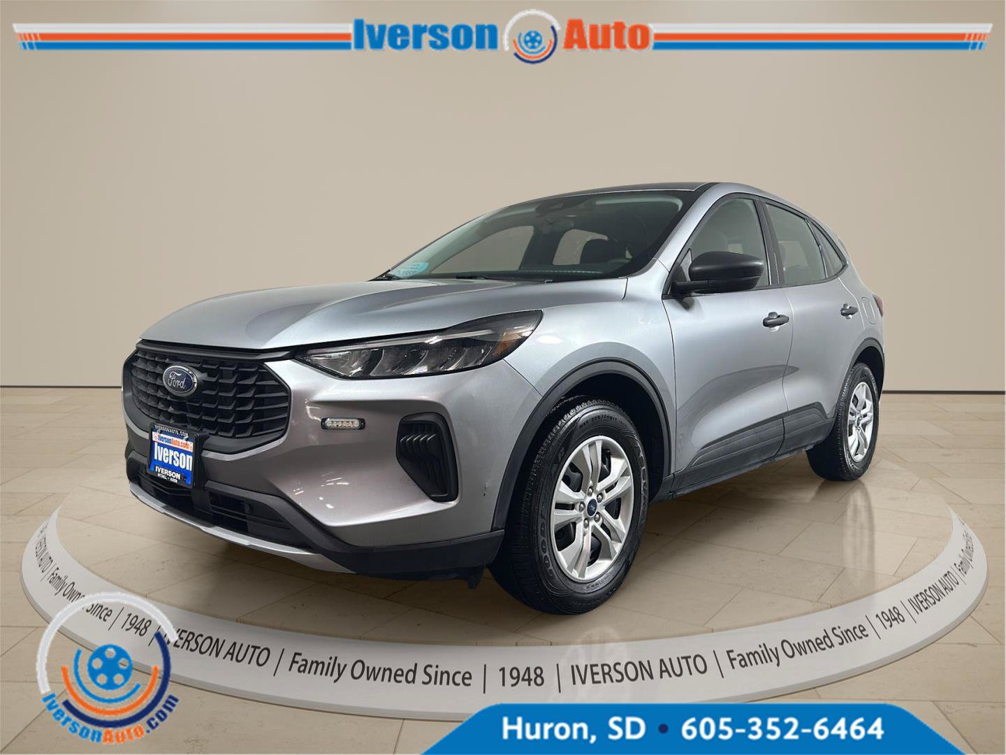 Used 2023 Ford Escape AWD image 3