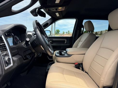 Used 2022 RAM 1500 Classic Warlock AWD/4WD image 15