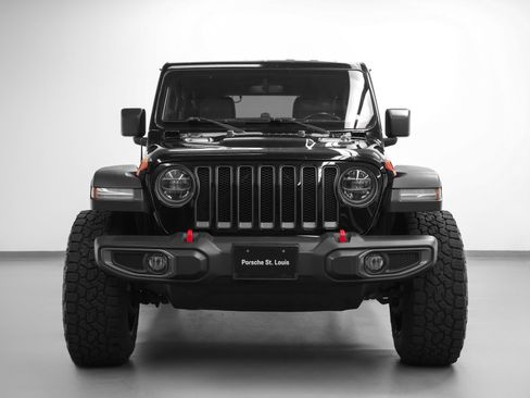 Used 2018 Jeep Wrangler Unlimited Rubicon w/ Dual Top Group AWD/4WD image 8