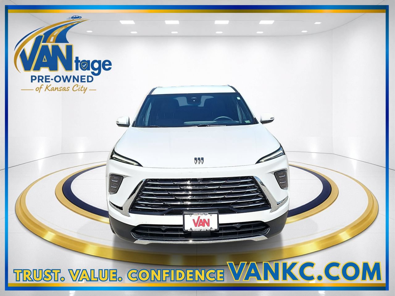 Used 2026 Buick Enclave Preferred FWD image 2