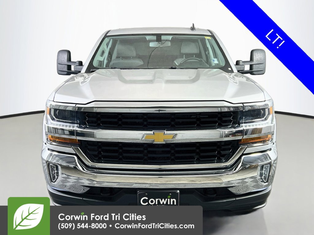 Used 2018 Chevrolet Silverado 1500 LT w/ All Star Edition AWD/4WD image 3