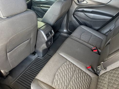 Used 2019 Chevrolet Equinox LT AWD/4WD image 13
