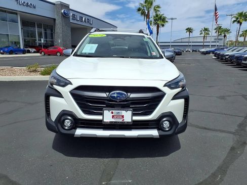 Used 2024 Subaru Outback Touring AWD/4WD image 8