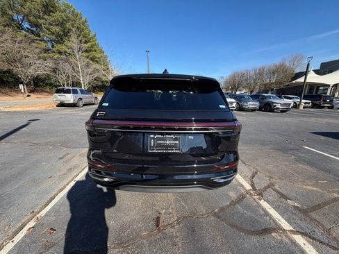 New 2026 Lincoln Nautilus Reserve image 8