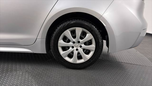 Used 2022 Toyota Corolla LE FWD image 35