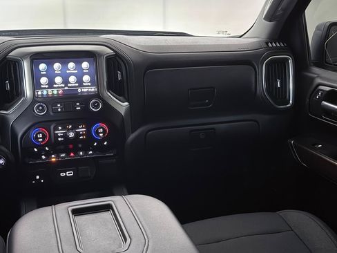 Used 2020 Chevrolet Silverado 1500 RST AWD/4WD image 29