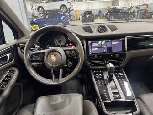 Used 2023 Porsche Macan S AWD/4WD image 14