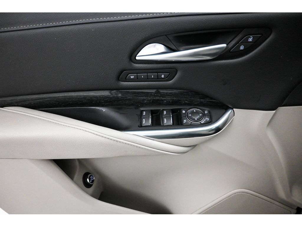 Certified 2023 Cadillac XT4 Premium Luxury AWD/4WD image 10
