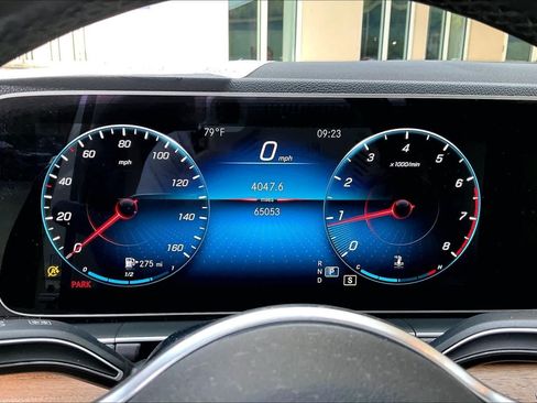 Certified 2021 Mercedes-Benz GLE 350 w/ 3rd Row Seat Package image 26