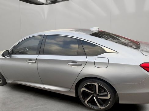 Used 2020 Honda Accord Sport image 3