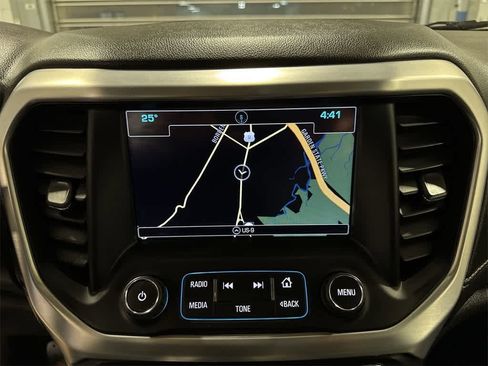 Used 2017 GMC Acadia SLT image 21