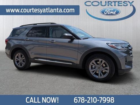Certified 2025 Ford Explorer Active w/ Active Comfort Package AWD/4WD image 1
